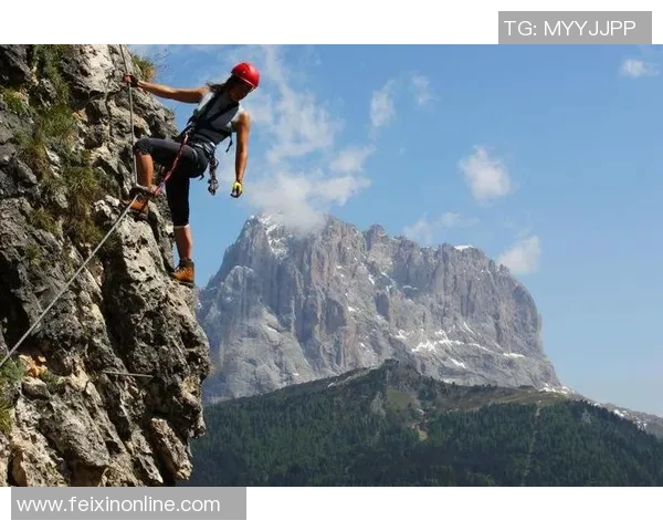 重庆攀岩队团队协作探索：携手攀登高峰的精神与实践